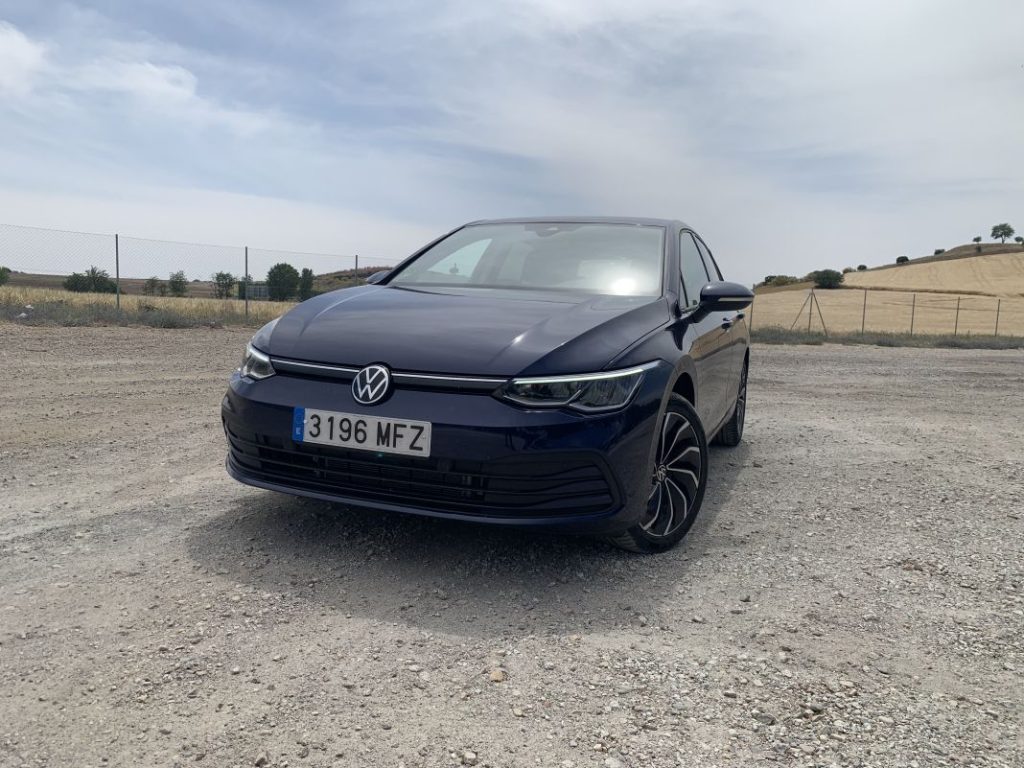 2023 volkswagen golf tdi 115 life 2 Motor16