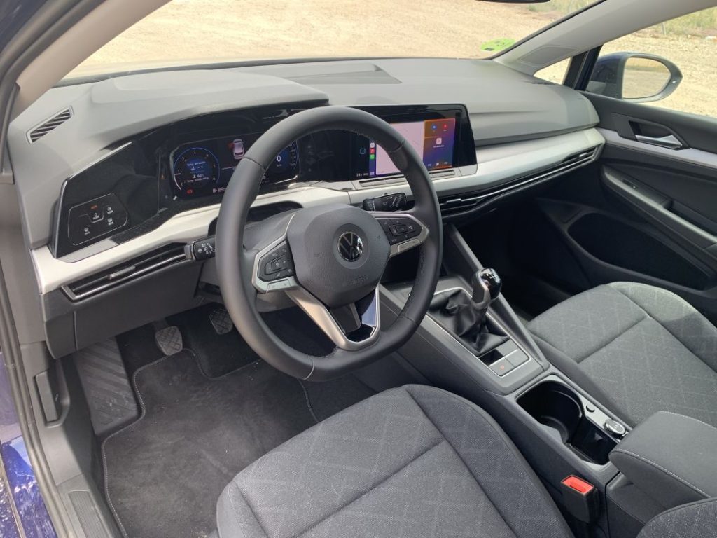 2023 volkswagen golf tdi 115 life 4 Motor16