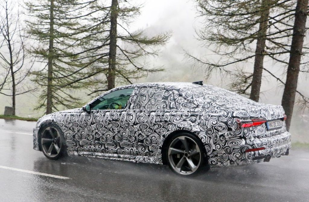 Aquí se esconde el próximo Audi RS 7. Pero no es como imaginas 10 Motor16 Audi RS7 mule 12 Motor16