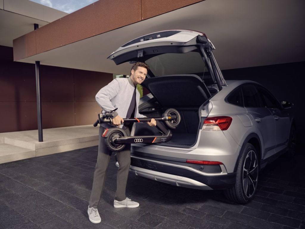 Patinetes eléctricos en el punto de mira: estos son los vehículos eléctricos que le van a complicarle la vida 263 Motor16 Audi patinete electric kick scooter 7 Motor16