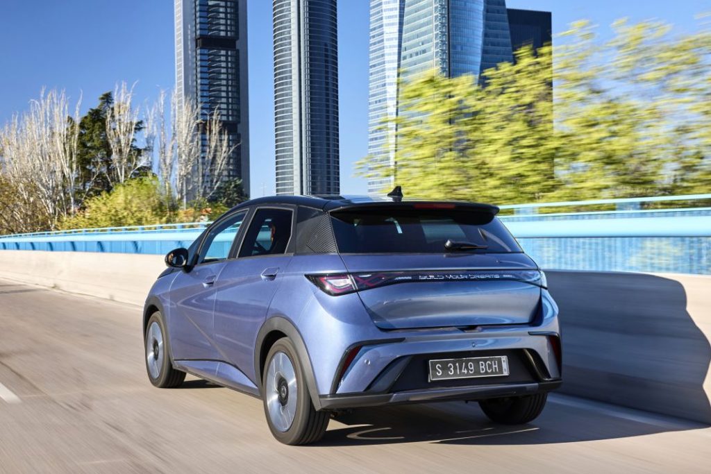 El BYD Dolphin ya tiene precio y es uno de los eléctricos más baratos del mercado 1 Motor16 BYD Dolphin 4 Motor16