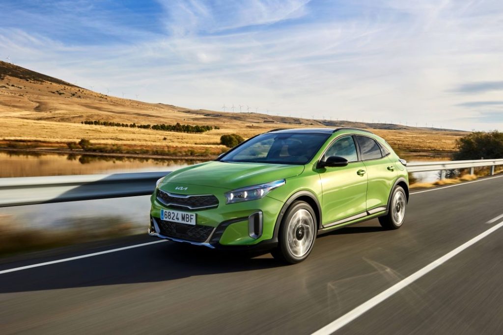 Gama electrificada de KIA. Una solución para cada necesidad, desde 18.048 euros 3 Motor16 KIA Xceed carretera 0 Motor16