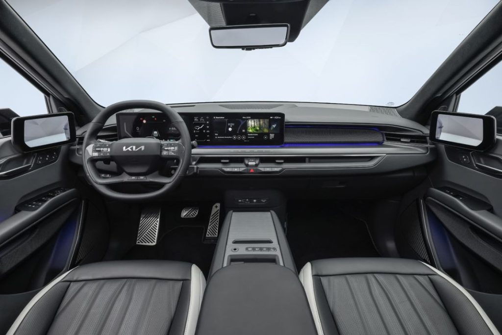 KIA EV9 GTLine Static Studio hires 05 Motor16