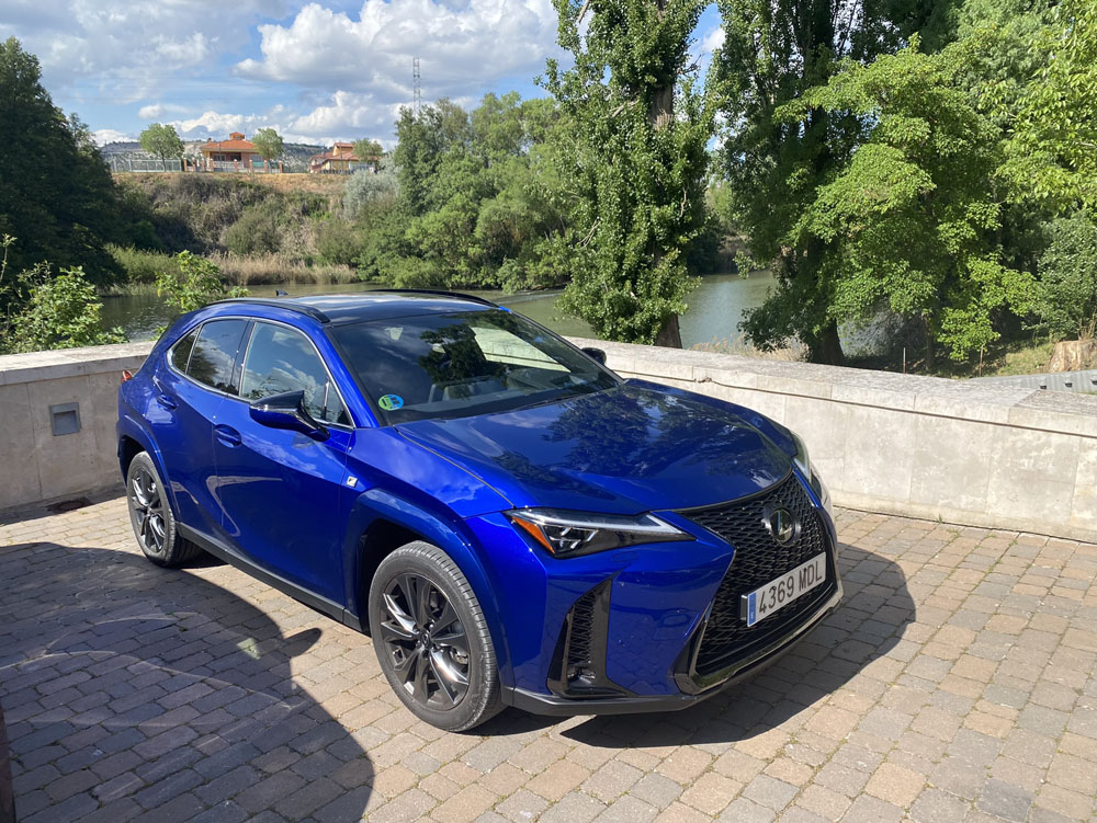 Prueba del Lexus UX 250h: esencia de Lexus 16 Motor16 LEXUS UX 9 Motor16