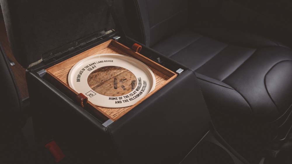 Land Rover Classic Defender V8 Islay Edition 4 Motor16