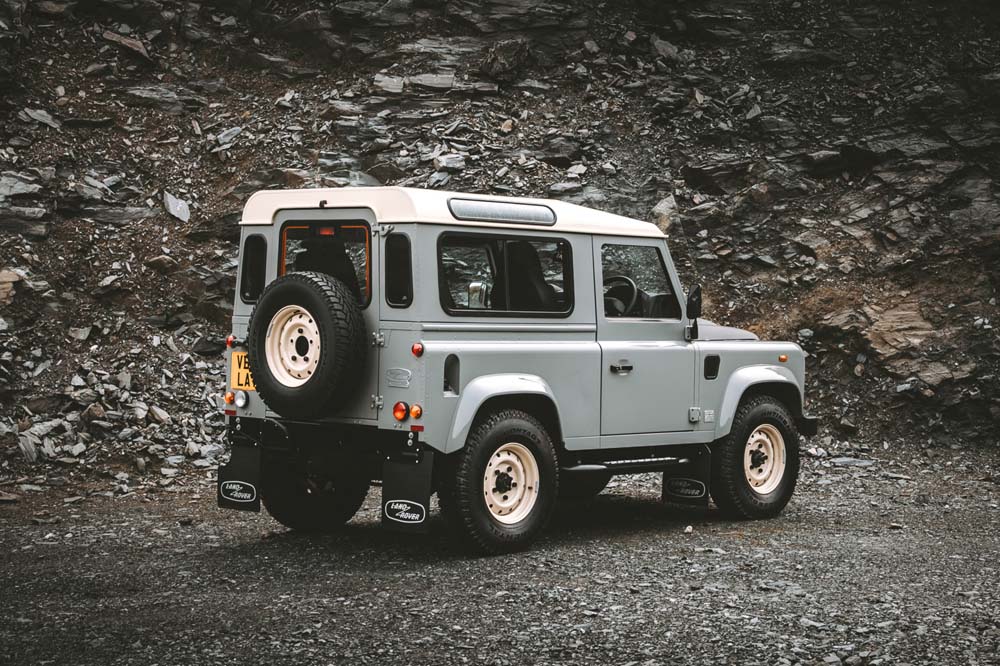 Land Rover Classic Defender V8 Islay Edition