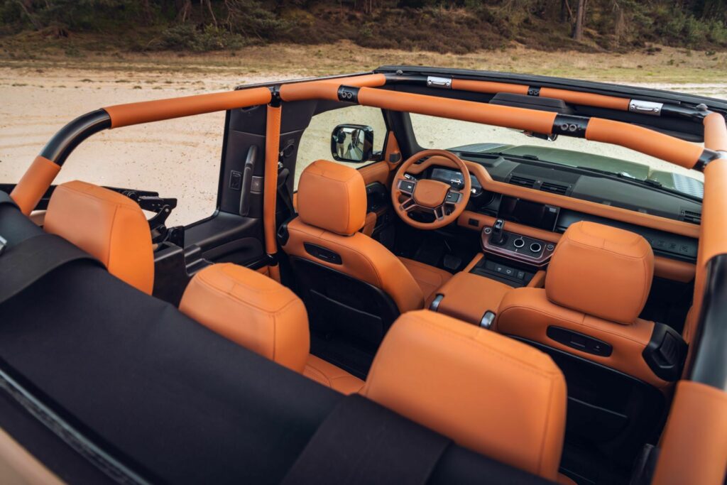 Land Rover Defender 90 Convertible 2024 Heritage Customs 17 Motor16