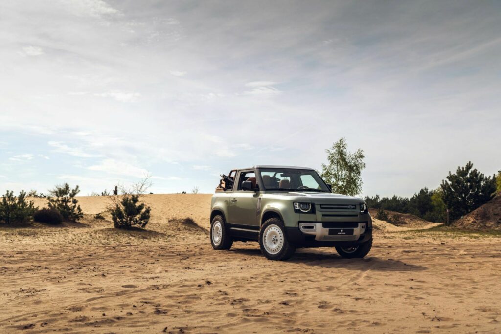 Land Rover Defender 90 Convertible 2024 Heritage Customs 23 Motor16
