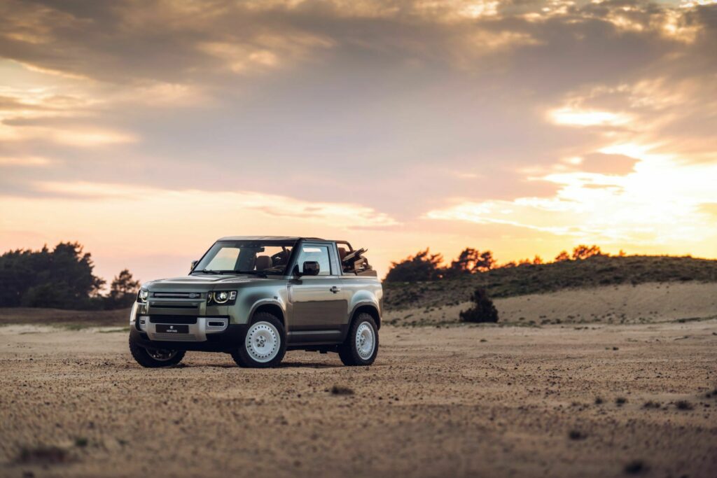 Land Rover Defender 90 Convertible 2024 Heritage Customs 43 Motor16