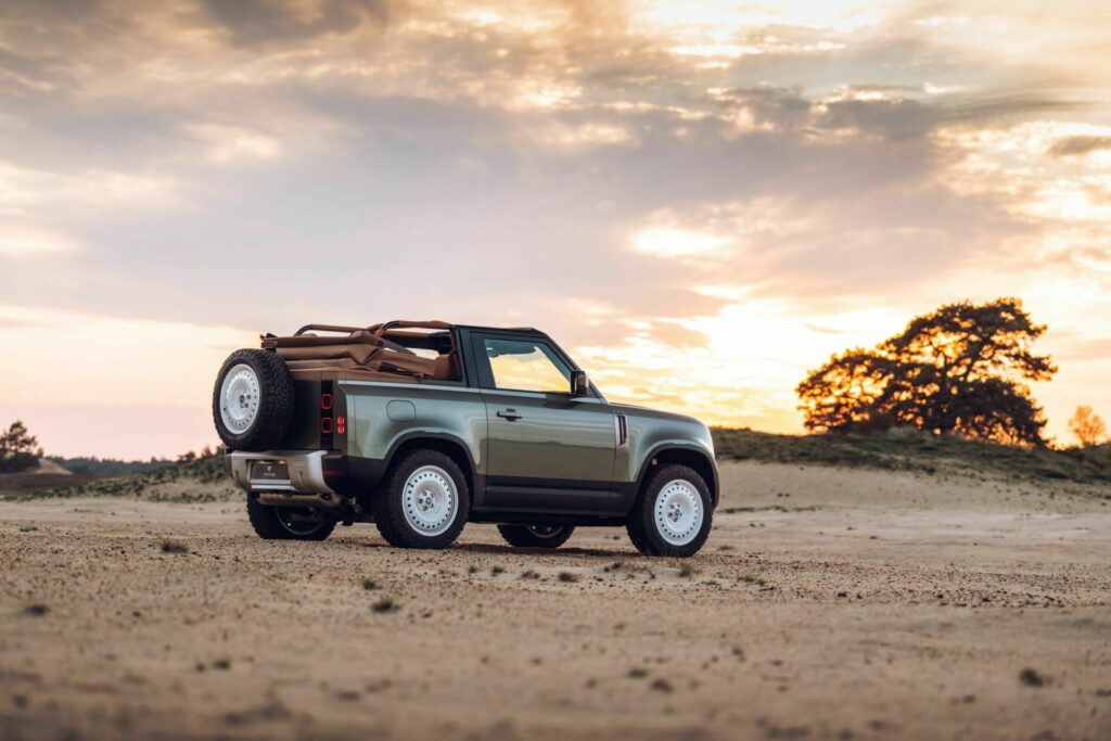 Land Rover Defender 90 Convertible 2024 Heritage Customs 45 Motor16