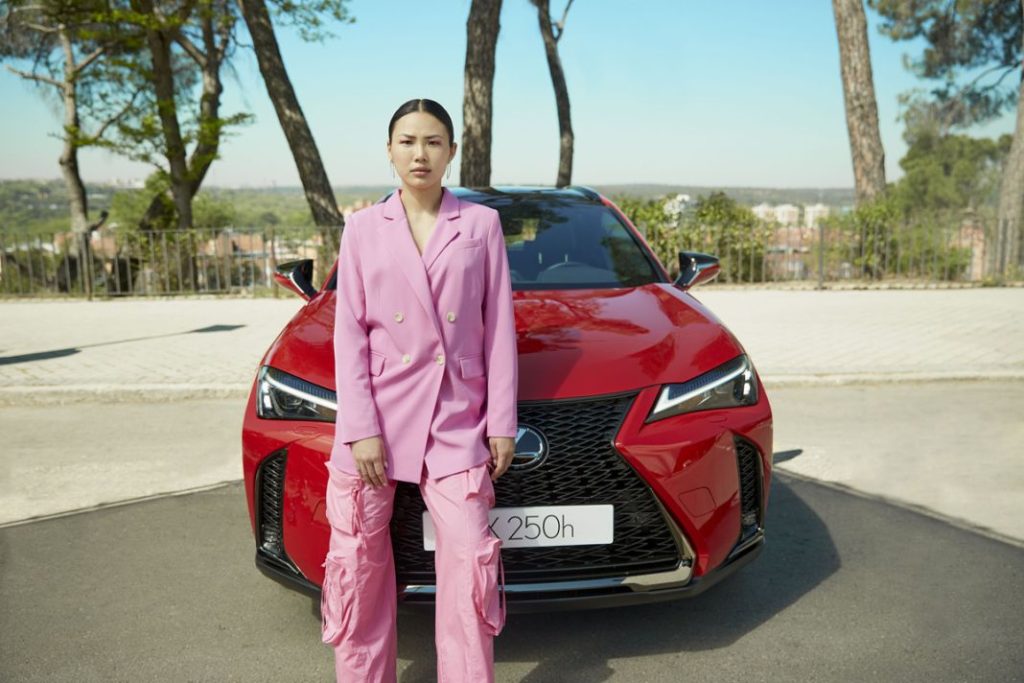 Lexus inspira joyas artesanas y mucho más 6 Motor16 Lexus pendientes UX6 Motor16