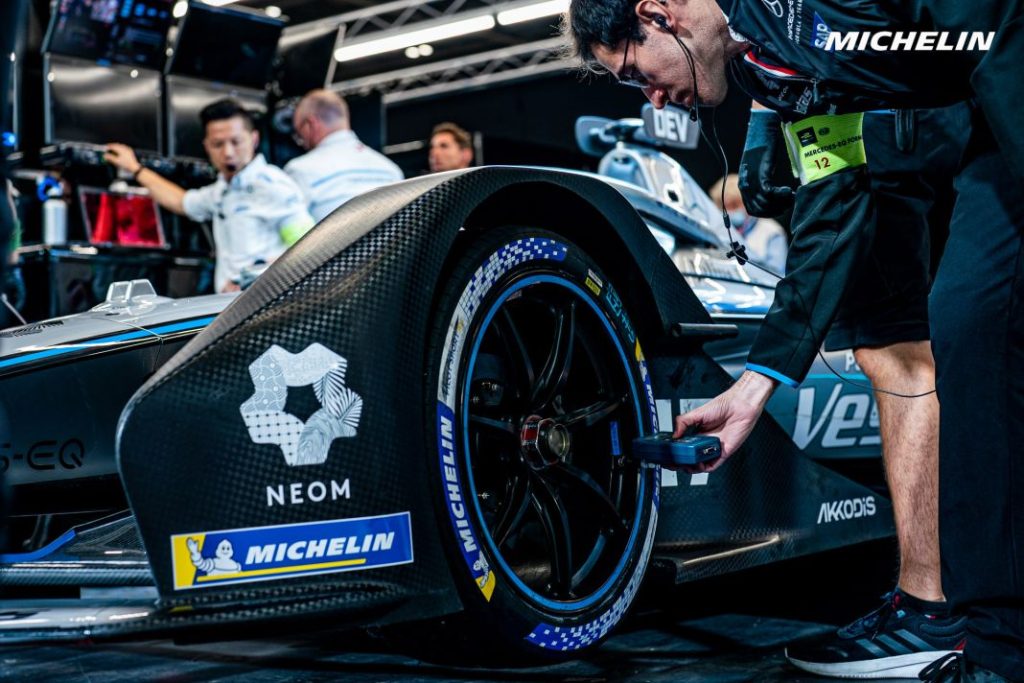 Si te apasiona conducir, elige MICHELIN 3 Motor16 neumaticos michelin formula e
