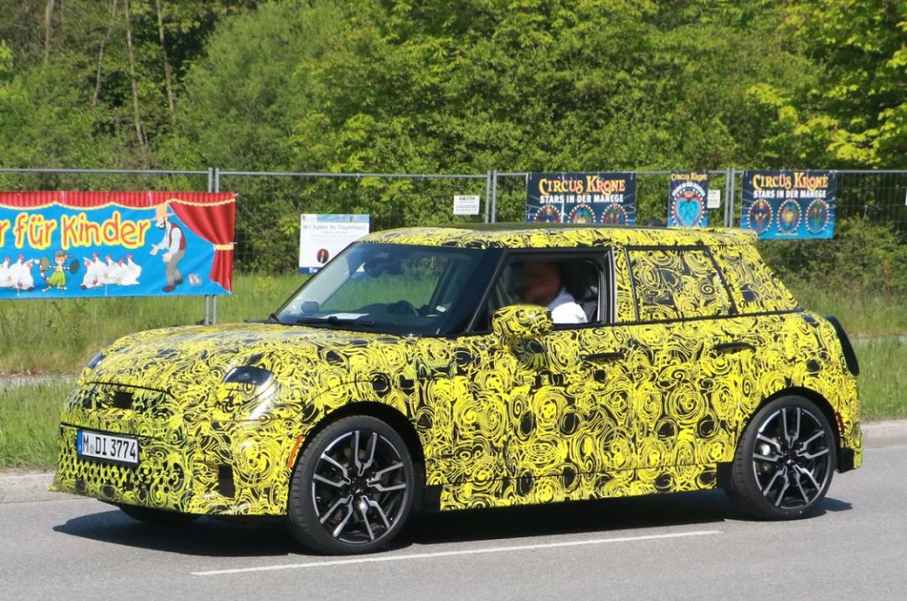 Todo listo para el Mini Cooper 5 puertas 7 Motor16 MINI Cooper 5 door 5 Motor16