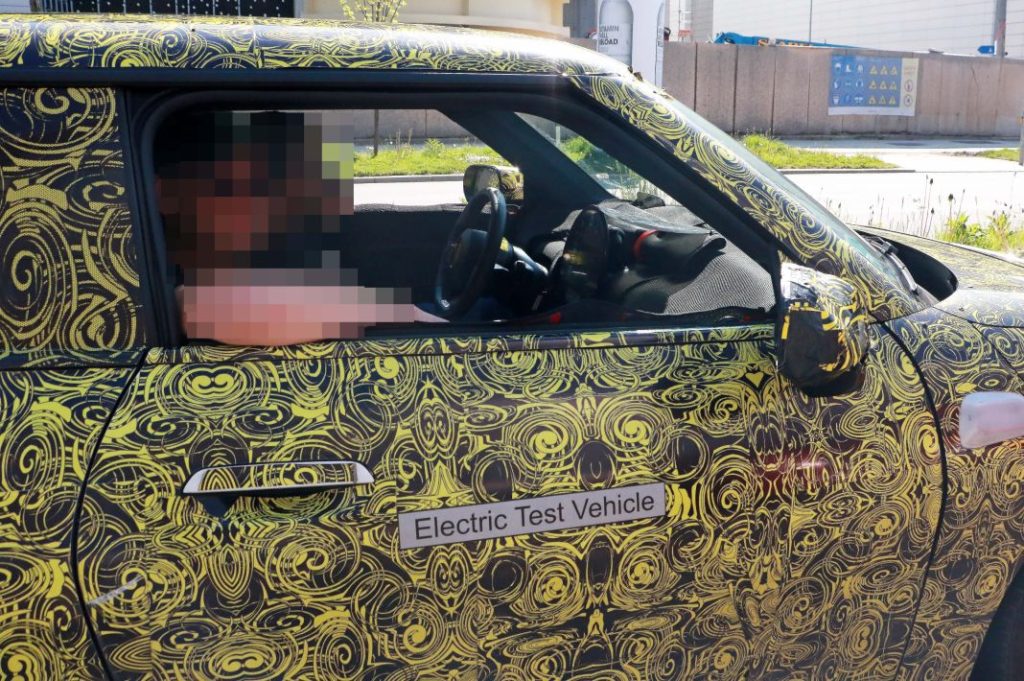 Así es por dentro del Mini Cooper eléctrico de 2024 1 Motor16 MINI Cooper eléctrico interior 1