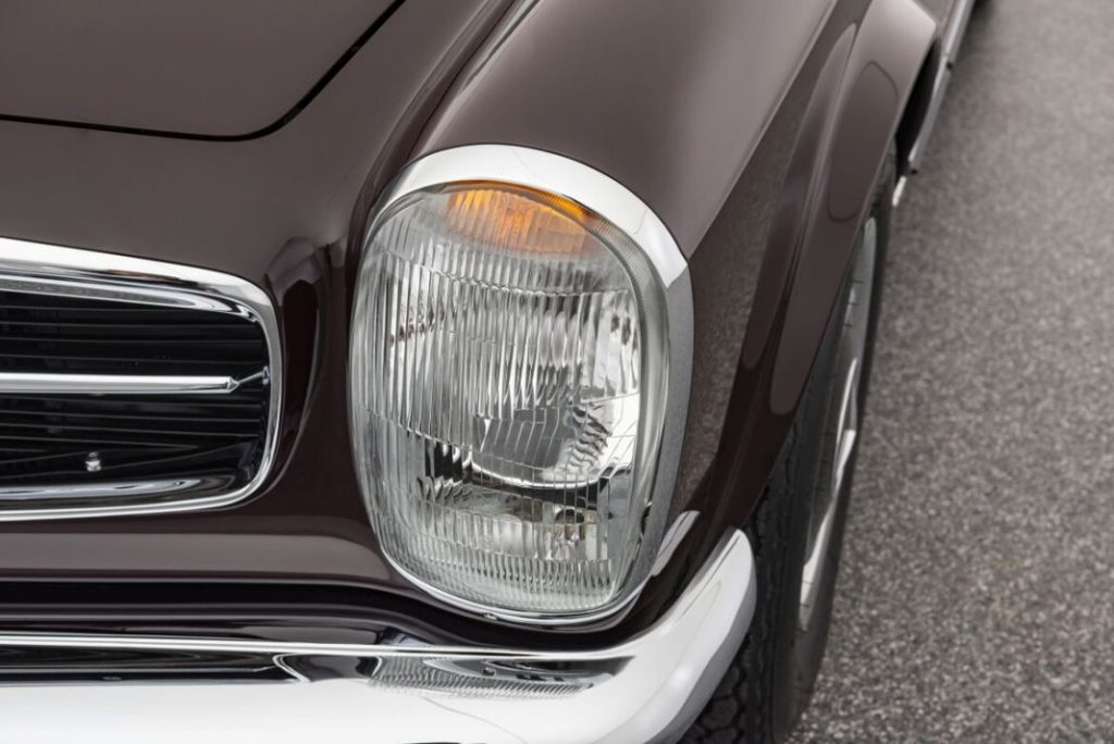 BRABUS te permite reestrenar un Mercedes Pagoda de los años 60. Pero no será nada barato 10 Motor16 Mercedes Benz 280 SL Pagoda BRABUS Classic 8 Motor16