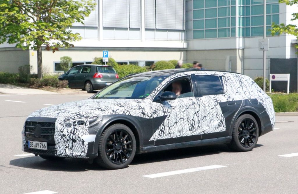 Mercedes E Class All Terrain 4 Motor16