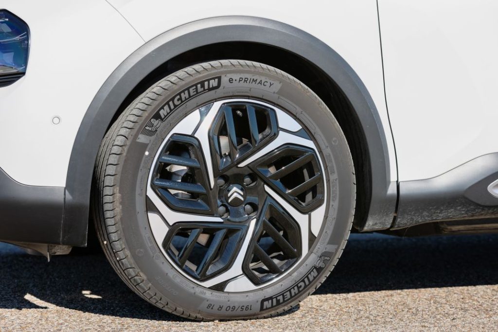 Citroën C4 X BlueHDI 130 EAT8. Un leal compañero de viaje 11 Motor16 Motor16 Citroen C4X 12 Motor16