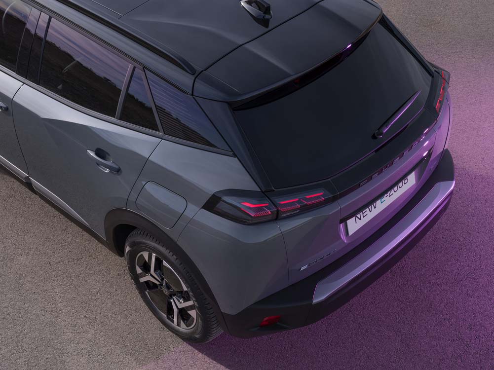 Nuevo Peugeot E-2008 First Edition: Ya lo puedes reservar... pero corre 7 Motor16 Peugeot E 2008 4 Motor16