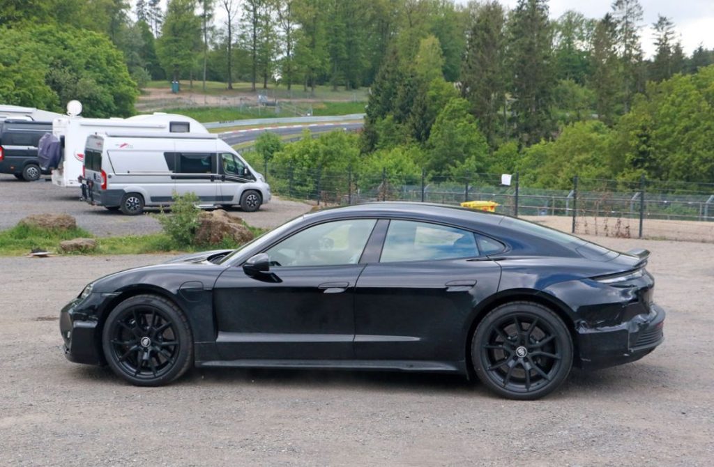 Porsche Taycan Rear spoiler 16 Motor16