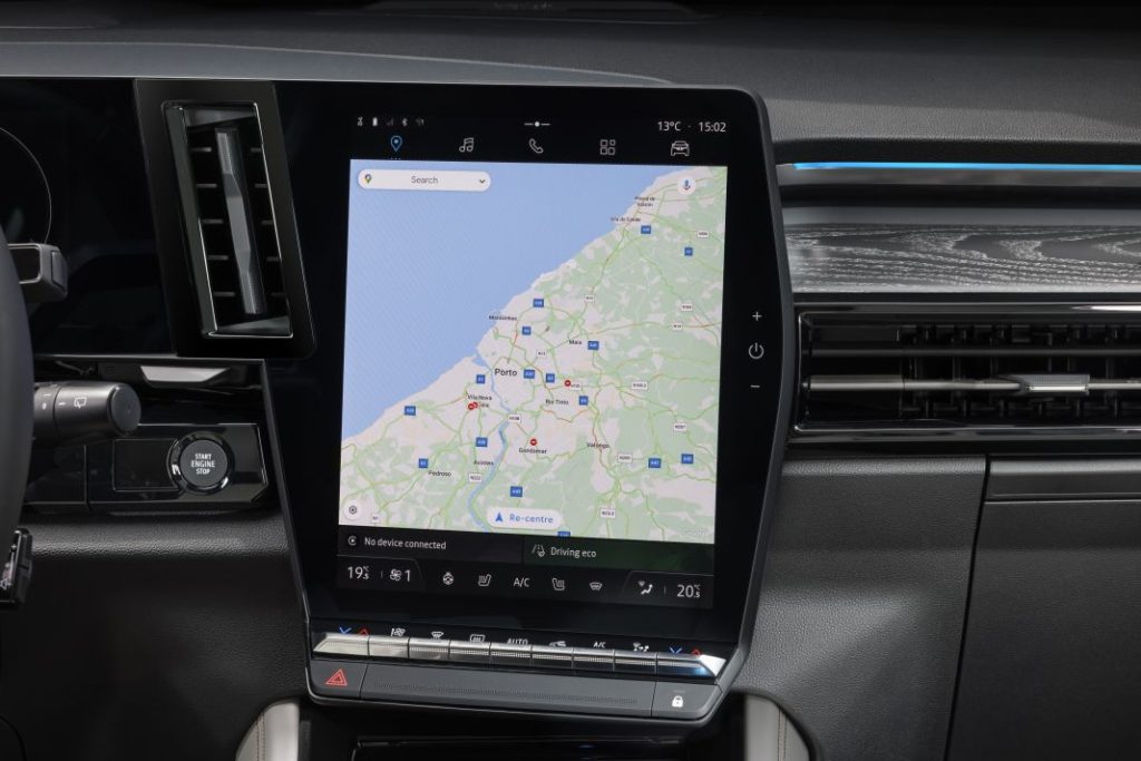Primera prueba del Renault Espace VI E-Tech Full Hybrid 200: La reinvención del monovolumen 37 Motor16 Renault Espace VI E Tech full hybrid 200 cv prueba 79 Motor16