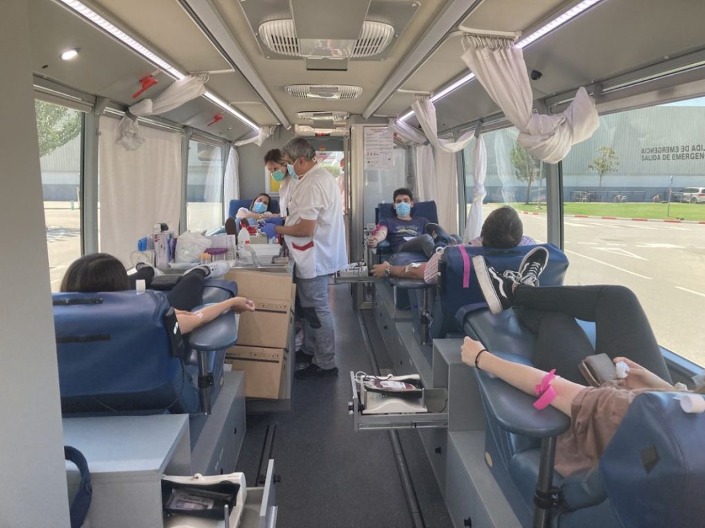 La marca de coches que cuida a sus empleados con una semana healthy 1 Motor16 Los empleados de la marca Seat podrán donar sangre en Martorell.