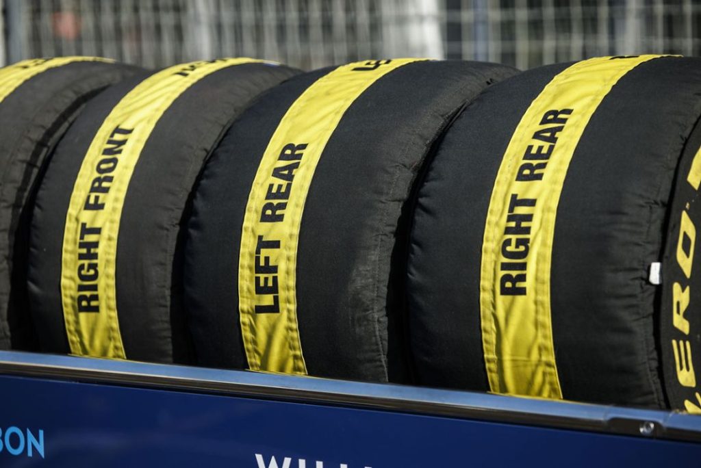 La crónica de unos accidentes anunciados: cómo destrozar coches de millones de euros ¿también en la Fórmula 1? 8 Motor16 TEMPERATURA NEUMATICOS 1 Motor16