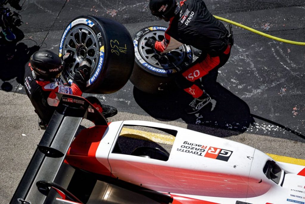 La crónica de unos accidentes anunciados: cómo destrozar coches de millones de euros ¿también en la Fórmula 1? 12 Motor16 TEMPERATURA NEUMATICOS 6 Motor16