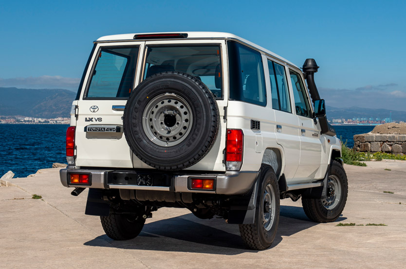 Toyota Land Cruiser 70 nuevo motor diesel turbo 10 Motor16