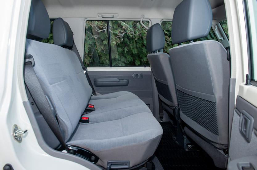 Toyota Land Cruiser 70 nuevo motor diesel turbo 17 Motor16