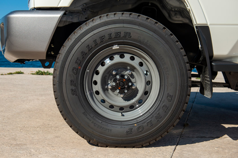 Toyota Land Cruiser 70 nuevo motor diesel turbo 42 Motor16