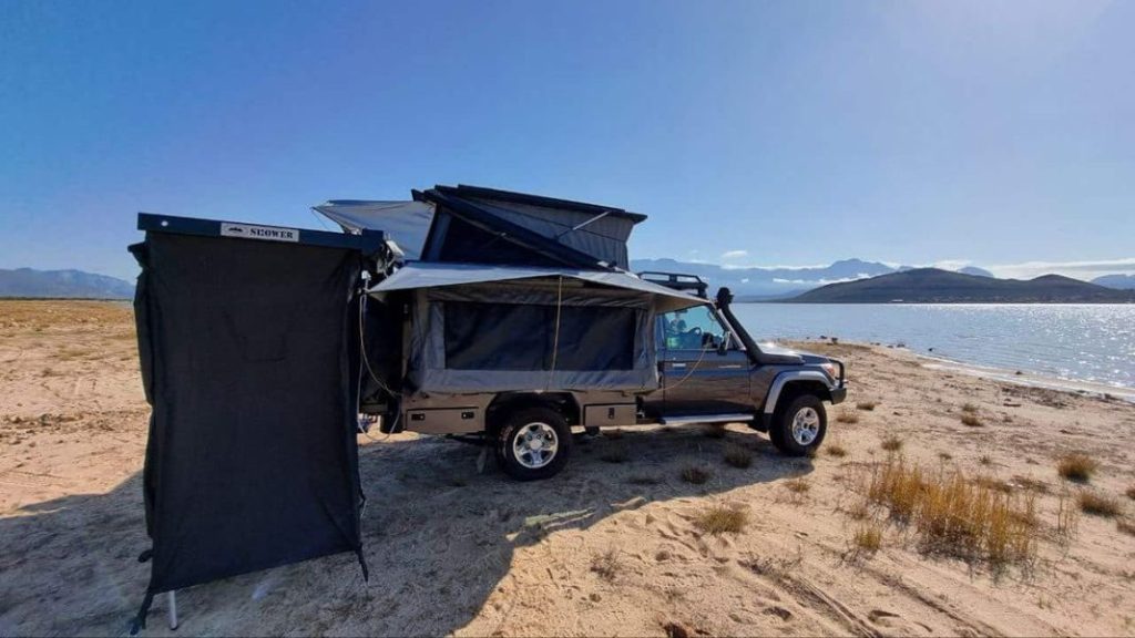 Este Toyota Land Cruiser 70 es un todoterreno camperizado para viajar al fin del mundo 1 Motor16 Toyota land Cruiser 70 camper 7 Motor16