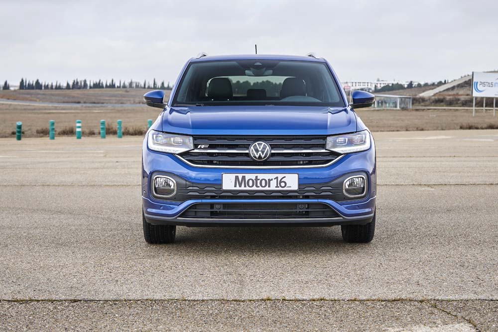 Comparativa Seat Arona 1.0 TSI, Peugeot 2008 1.2 PureTech y VW T-Cross 1.0 TSI 77 Motor16 Volkswagen T Cross 12 Motor16