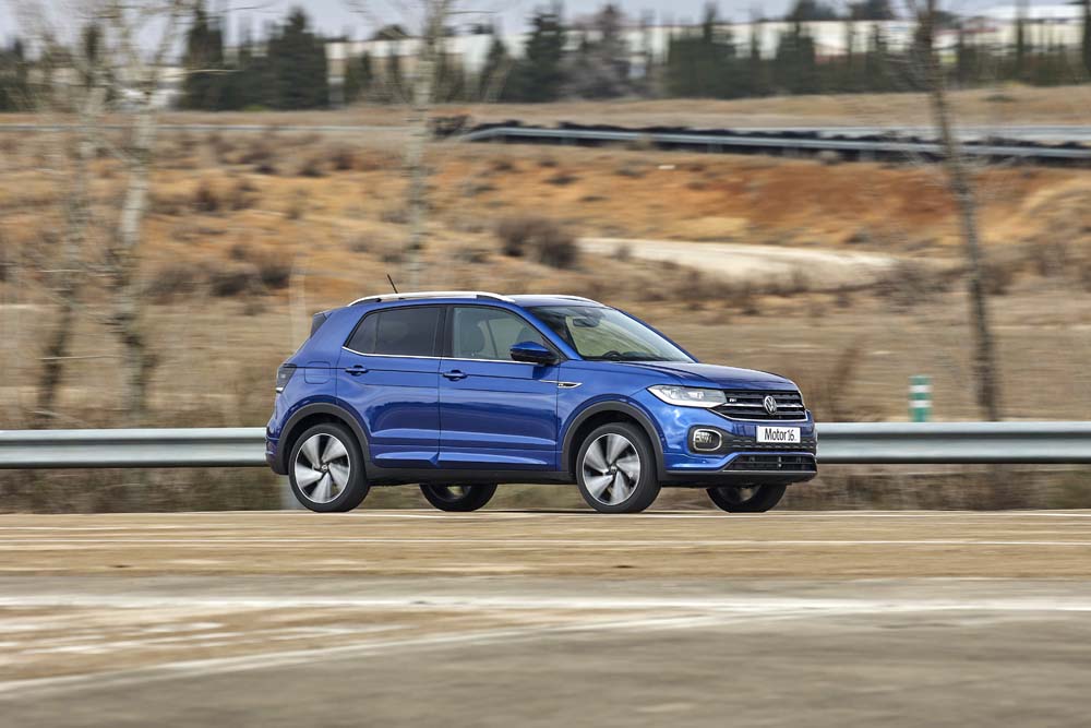 Comparativa Seat Arona 1.0 TSI, Peugeot 2008 1.2 PureTech y VW T-Cross 1.0 TSI 72 Motor16 Volkswagen T Cross 7 Motor16