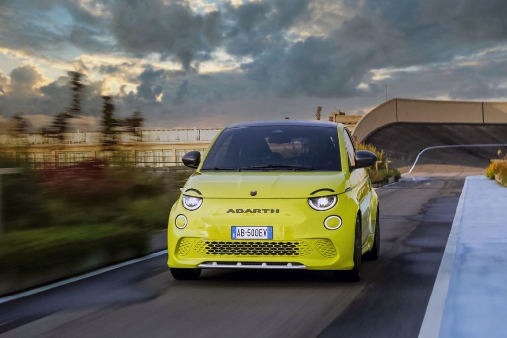 Abarth 500e: el eléctrico que no busca la eficiencia 6 Motor16 abarth 500e 13 Motor16