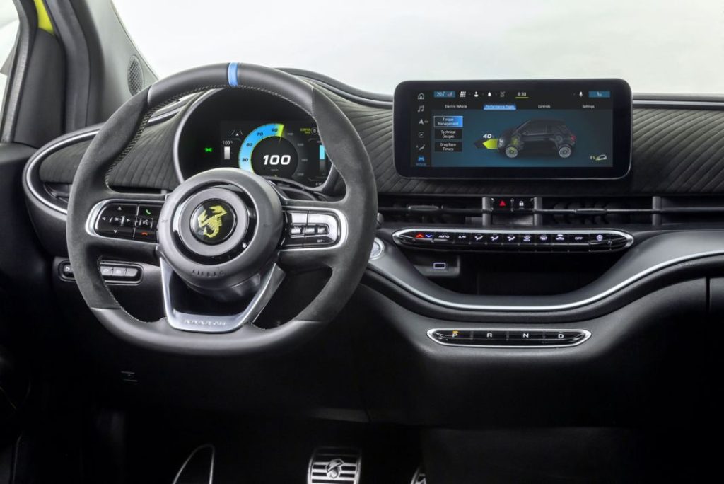 Conducimos el Abarth 500e: más divertido que el Scalextric 41 Motor16 abarth 500e 38 Motor16