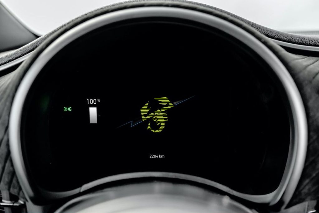 Conducimos el Abarth 500e: más divertido que el Scalextric 48 Motor16 abarth 500e 45 Motor16