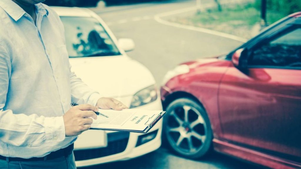 La OCU explica paso a paso cómo dar de baja el seguro de tu coche 49 Motor16 coche