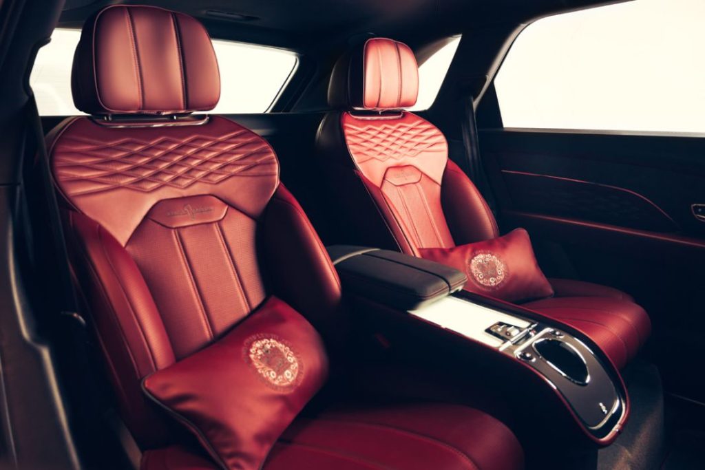 Así celebra Bentley la coronación de Carlos III 14 Motor16 cojines bentley coronacion carlosIII13 Motor16