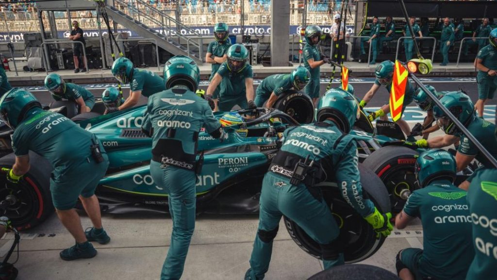 Aston Martin dirá adiós al motor Mercedes. Esta es la nueva mecánica que usará el Fórmula 1 de Fernando Alonso 36 Motor16 motores