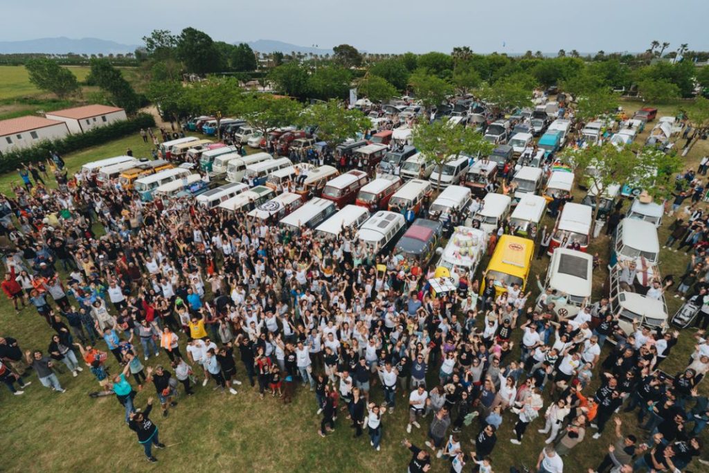 foto de familia furgo volkswagen2023 Motor16