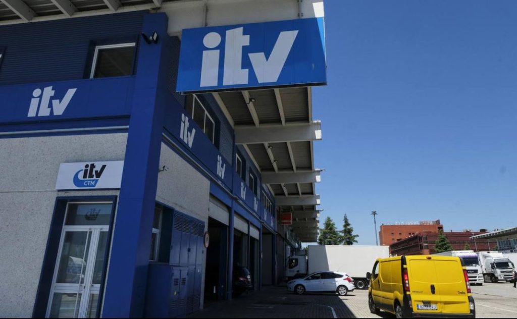 Así es la temida prueba del OBD en la ITV. Y estos coches no la van a superar 117 Motor16 OBD