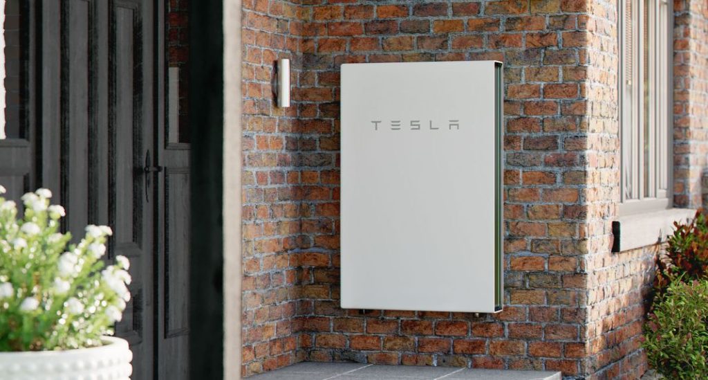 Tesla y Holaluz unen sus fuerzas para que no pagues un euro en tu factura de la luz 123 Motor16 proceso