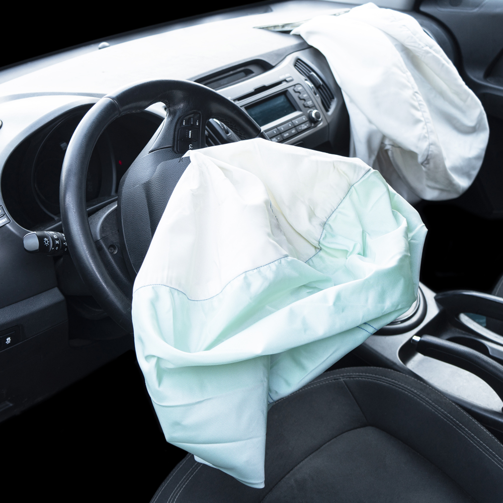 Di adiós a estas seis cosas que nunca debes hacer al volante 20 Motor16 volante