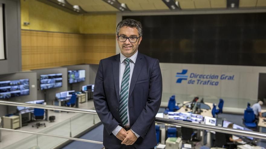 La DGT avisa: ‘si vas a comprar una luz V16 no conectada, no lo hagas’ 153 Motor16 jorge ordas dgt