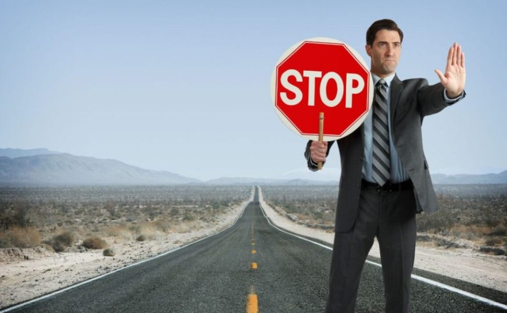 Es una de las señales de la DGT más conocidas, pero de las más ignoradas y sancionadas 19 Motor16 constancia