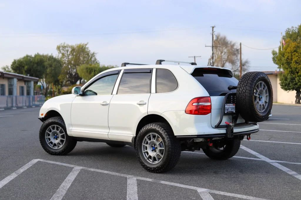 El Porsche Cayenne I está de moda… y con una preparación off-road, aún más 15 Motor16 porsche cayenne s preparado 3 Motor16