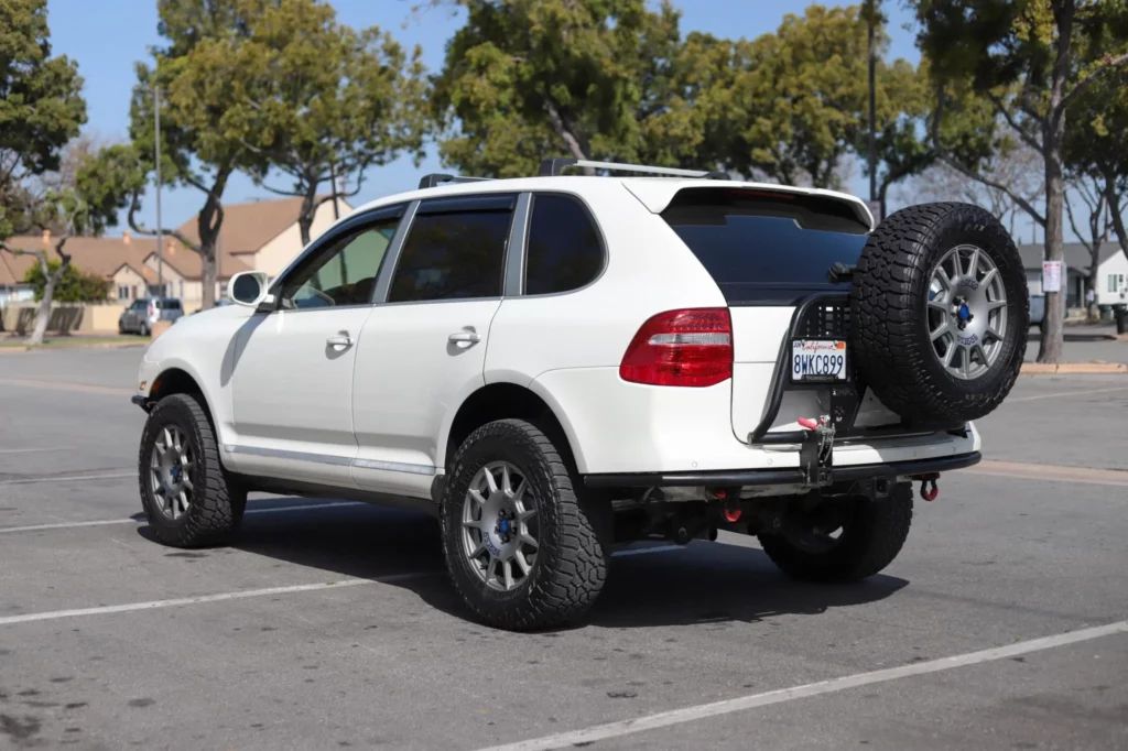El Porsche Cayenne I está de moda… y con una preparación off-road, aún más 18 Motor16 porsche cayenne s preparado 4 Motor16