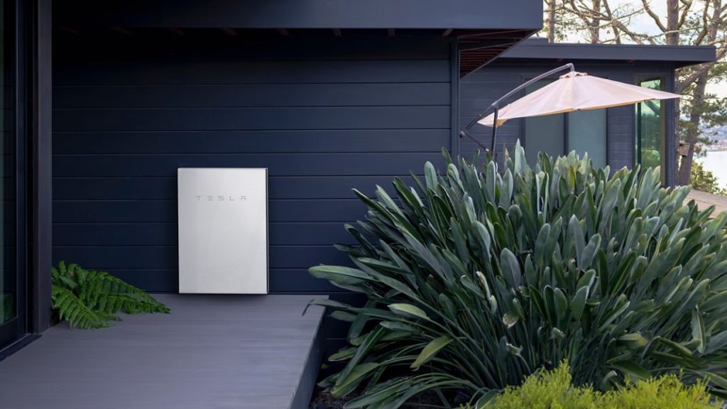 Tesla y Holaluz unen sus fuerzas para que no pagues un euro en tu factura de la luz 122 Motor16 ahorrar