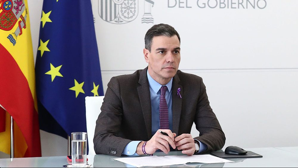 El partido político que promete subvencionar la conversión de coches clásicos en eléctricos 16 Motor16 sanchez