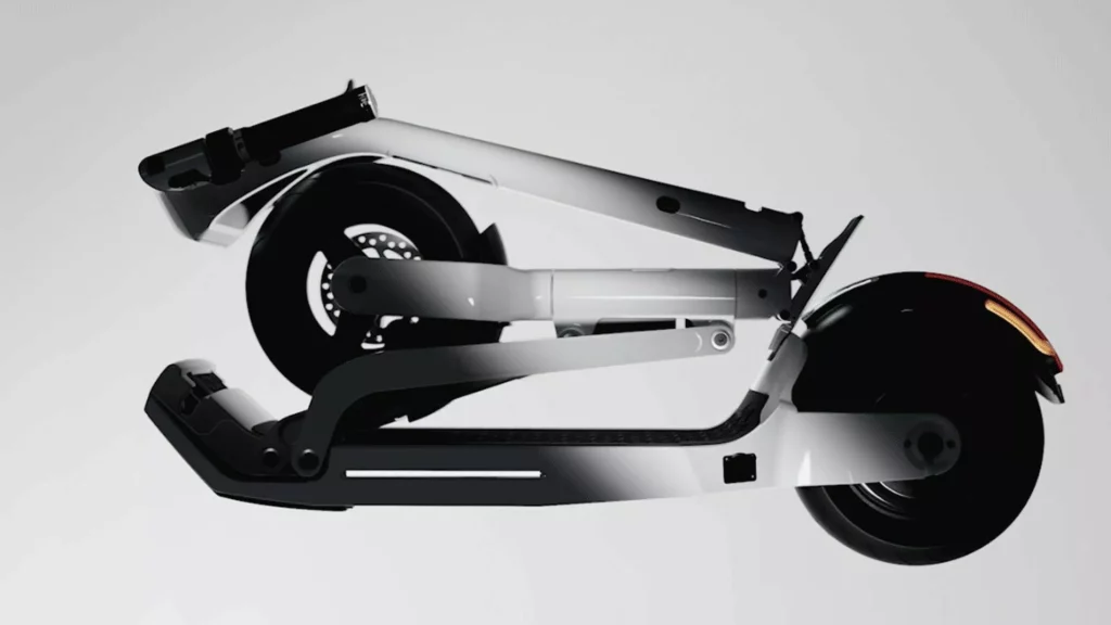 2023 Lavoie McLaren patinete electrico 5 Motor16